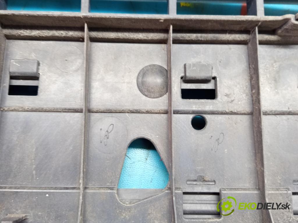 Audi A4 B7 2004-2008 1.9 tdi 116 HP manual 85 kW 1896 cm3 5- miežka 8E0853651J