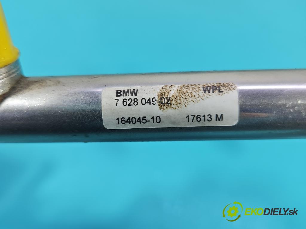 Bmw X5 F15 2013-2018 3.0 T N55 306KM automatic 225 kW 2979 cm3 5- lišta vstrekovacia 7628049-02 (Vstrekovacia lišta)