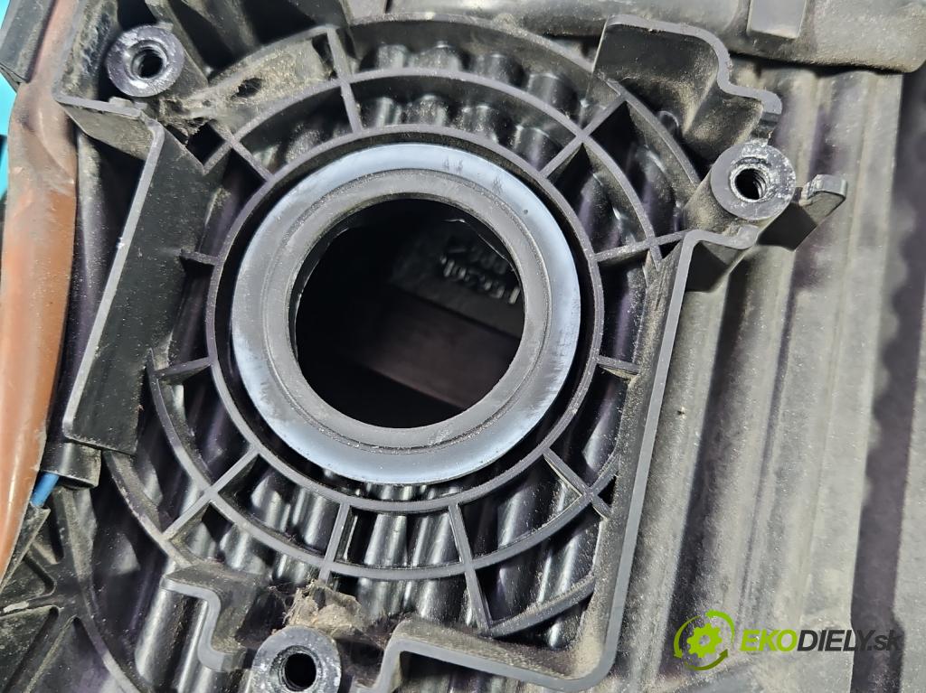 Peugeot 4007 2007-2012 2.2 hdi 156 HP automatic 115 kW 2179 cm3 5- Reflektor: pravý  (Svetlo predné pravé)