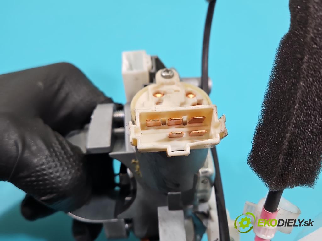 Peugeot 4007 2007-2012 2.2 hdi 156 HP automatic 115 kW 2179 cm3 5- Spínačka  (Spínacia skrinka)