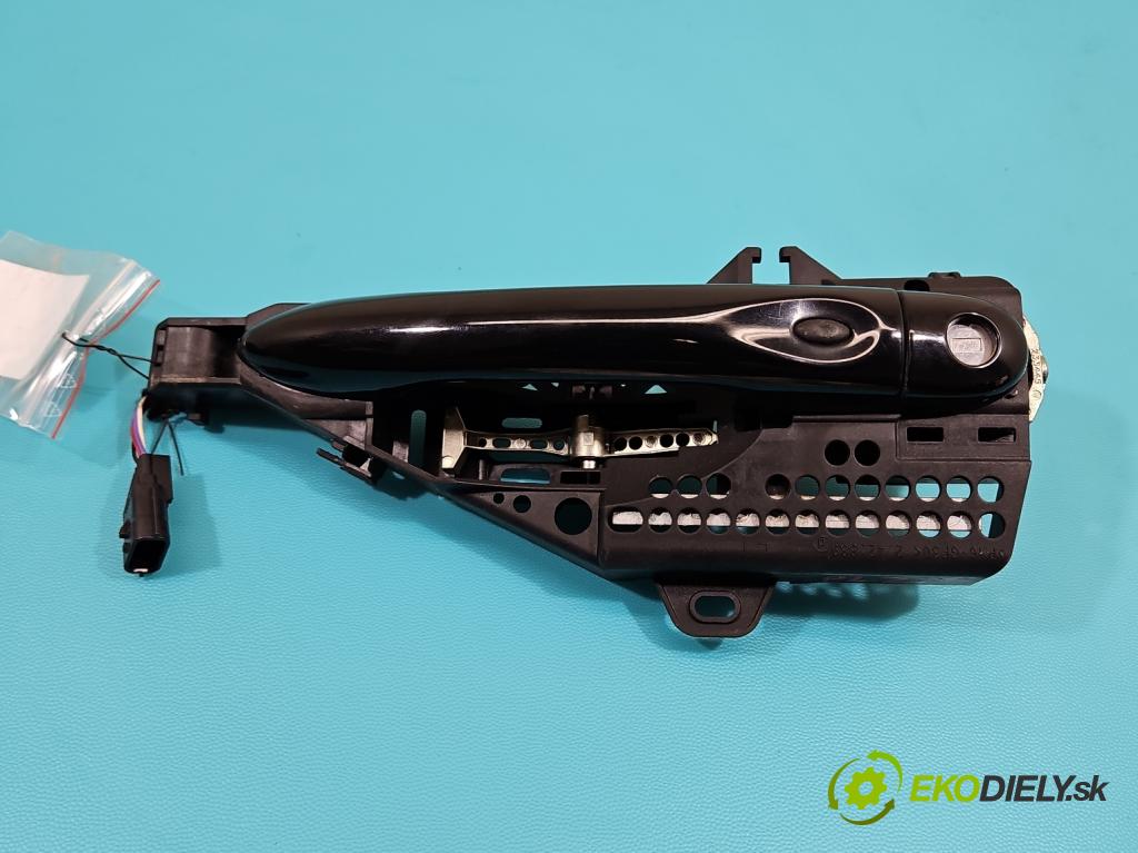 Renault Captur I 2013-2019 0.9 Tce 90 HP manual 66 kW 898 cm3 5- rukoväť predné ľavé mimo: 806079784R (Kľučka dverí vonkajšia predná ľavá)