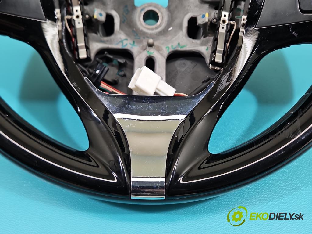 Renault Captur I 2013-2019 0.9 Tce 90 HP manual 66 kW 898 cm3 5- volant 985105453R (Volant)