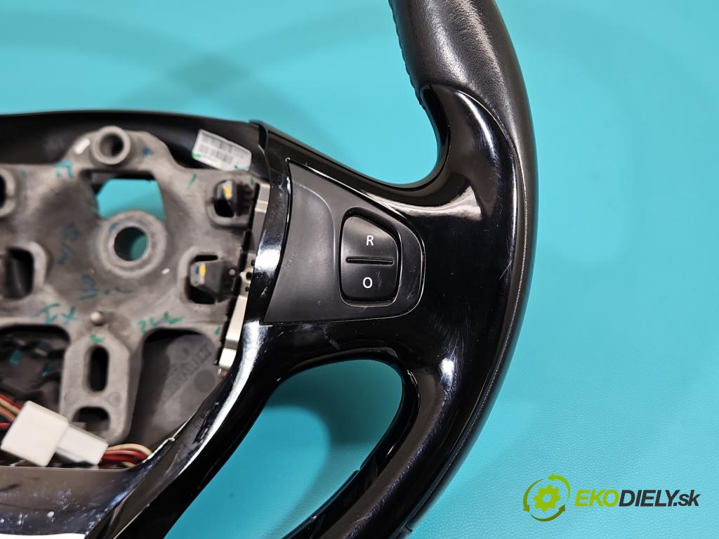 Renault Captur I 2013-2019 0.9 Tce 90 HP manual 66 kW 898 cm3 5- volant 985105453R (Volant)