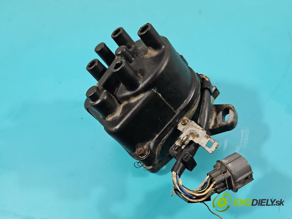 Honda CR-V I 1995-2001 2.0 16V 147 HP manual 108 kW 1997 cm3 5- rozdeľovač  (Rozdeľovač)