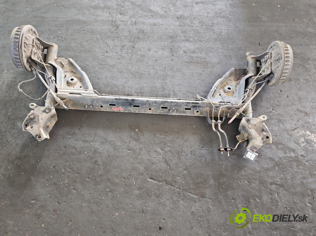 Renault Captur I 2013-2019 0.9 Tce 90 hp manual 66 kW 898 cm3 5- zadní výztuha  (Výztuhy zadní)