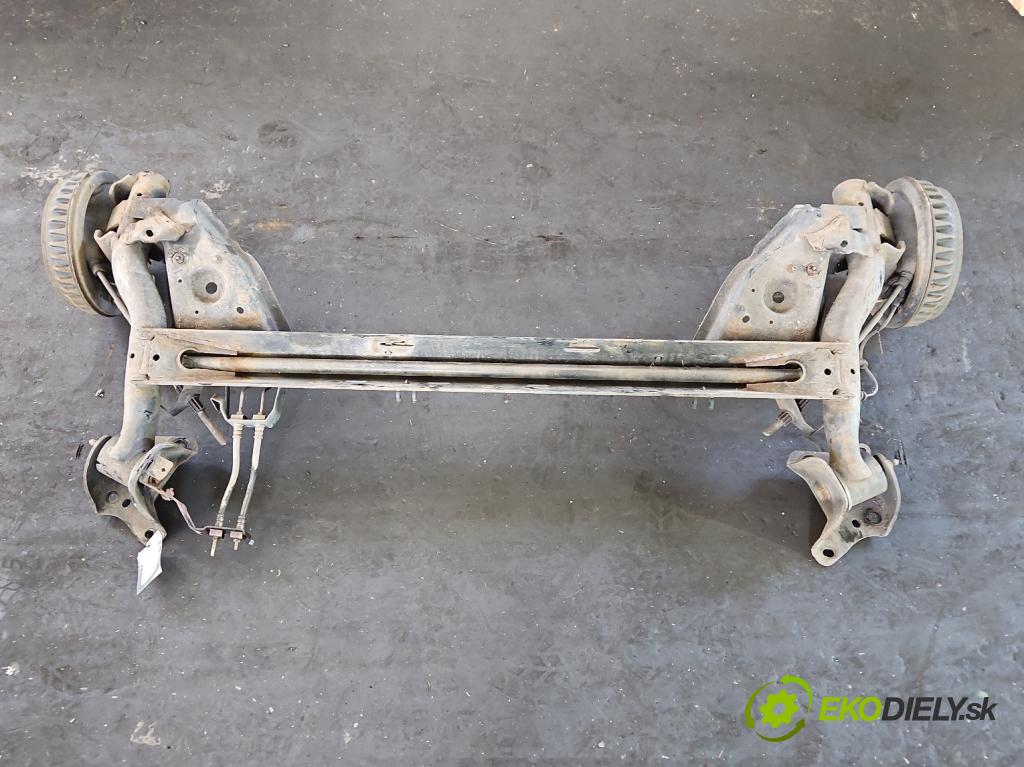 Renault Captur I 2013-2019 0.9 Tce 90 hp manual 66 kW 898 cm3 5- zadní výztuha  (Výztuhy zadní)