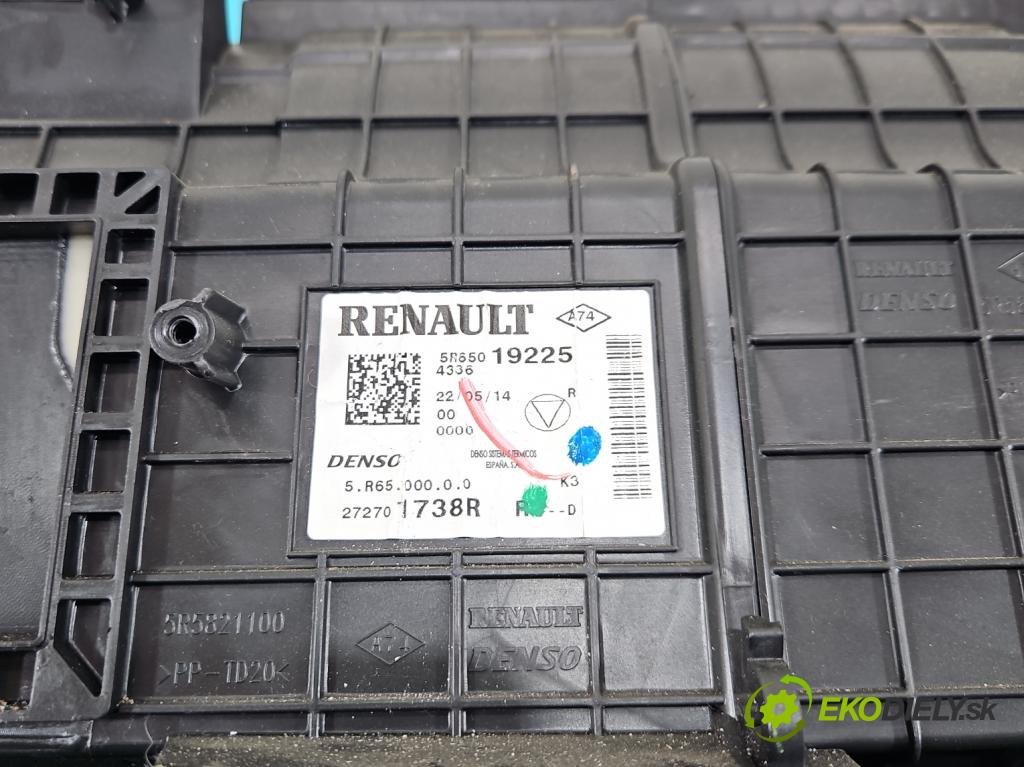 Renault Captur I 2013-2019 0.9 Tce 90 hp manual 66 kW 898 cm3 5- radiátor 272701738R (Radiátory topení)