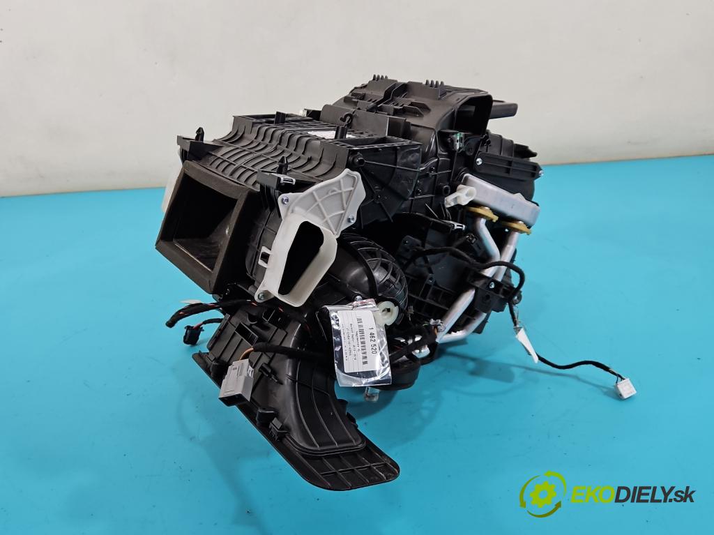 Renault Captur I 2013-2019 0.9 Tce 90 hp manual 66 kW 898 cm3 5- radiátor 272701738R (Radiátory topení)