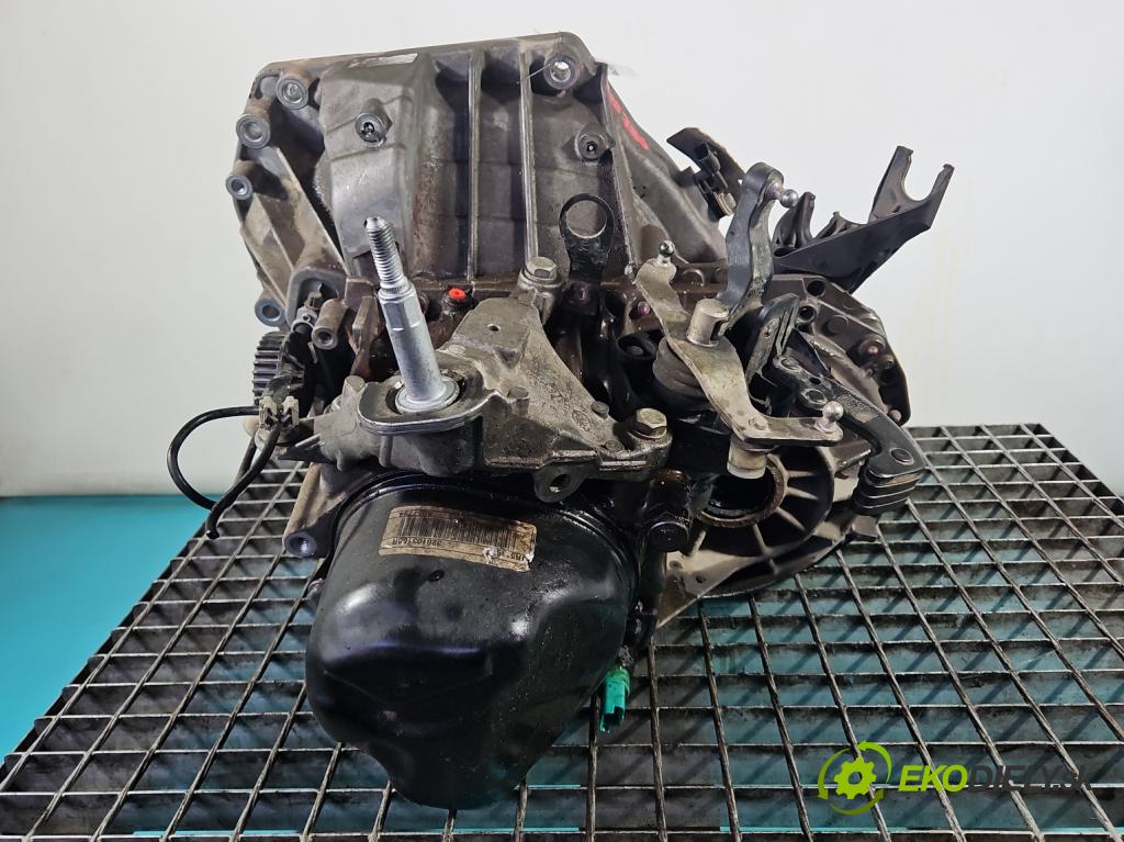Renault Captur I 2013-2019 0.9 Tce 90 HP manual 66 kW 898 cm3 5- prevodovka stupeň,rýchlosť manual JR5357