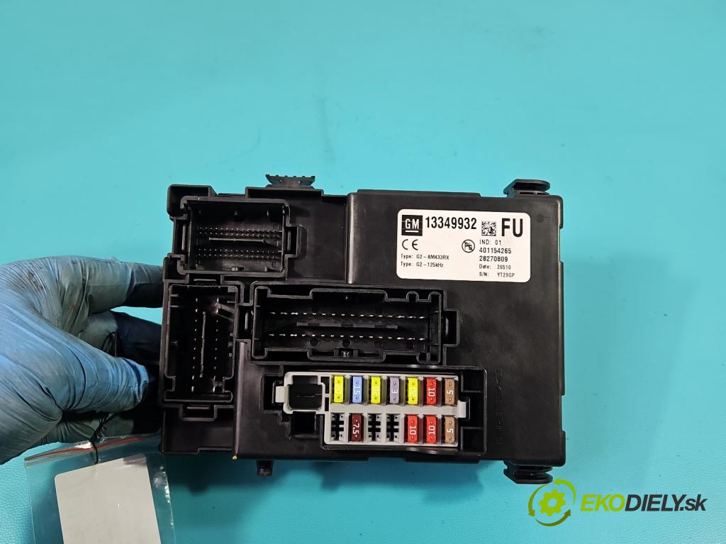 Opel Meriva B 2010-2017 1.7 cdti 131 HP manual 96 kW 1686 cm3 5- skrinka poistka 13349932 (Poistková skrinka)