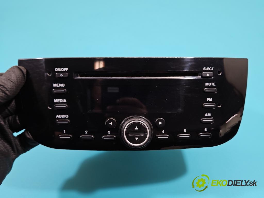 Fiat Punto EVO 09-12 1.4 77 HP manual 57 kW 1368 cm3 5- Radio originál 7355014090