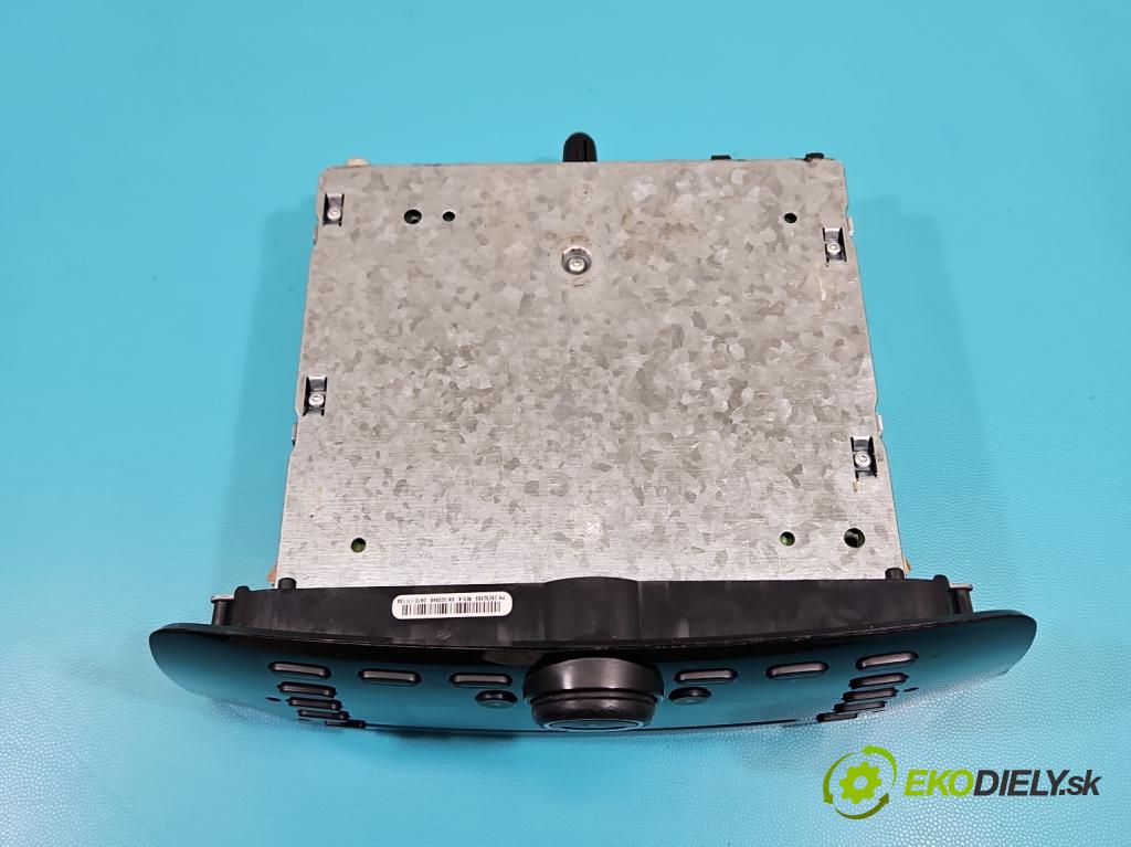 Fiat Punto EVO 09-12 1.4 77 HP manual 57 kW 1368 cm3 5- Radio originál 7355014090