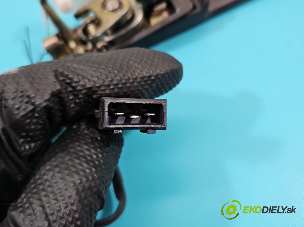 Vw Passat B3 1988-1993 1.6d 69KM manual 51 kW 1600 cm3 5- rukoväť predné ľavé mimo:  (Kľučka dverí vonkajšia predná ľavá)