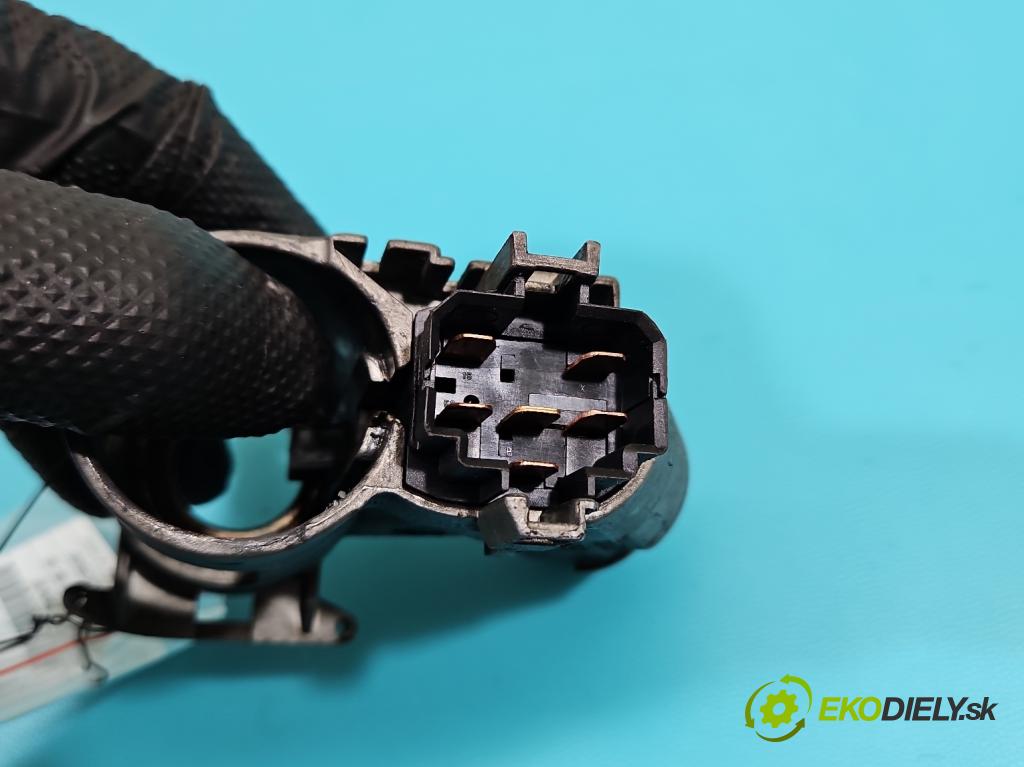 Vw Passat B3 1988-1993 1.6d 69KM manual 51 kW 1600 cm3 5- Spínačka 357905851 (Spínacia skrinka)