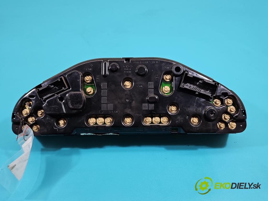 Mercedes C W202 1993-2001 2.2 cdi 125 HP manual 92 kW 2151 cm3 4- prístrojovka/ budíky 2025407748 (Prístrojová doska)
