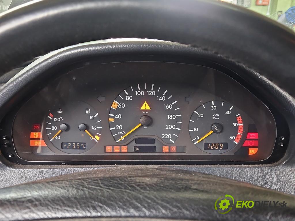 Mercedes C W202 1993-2001 2.2 cdi 125 HP manual 92 kW 2151 cm3 4- prístrojovka/ budíky 2025407748 (Prístrojová doska)