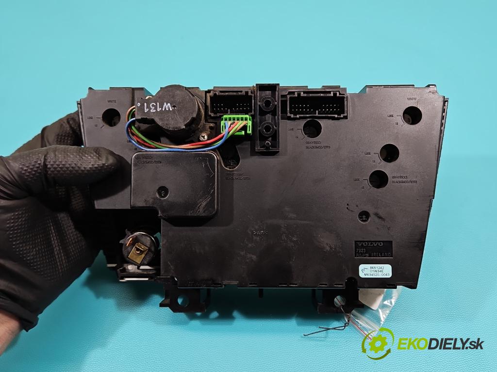 Volvo S60 I 2000-2010 2.4 20V 140 HP manual 103 kW 2435 cm3 4- panel kúrenia M634520-0043
