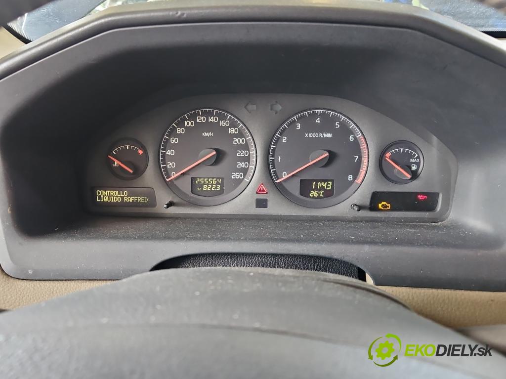 Volvo S60 I 2000-2010 2.4 20V 140 HP manual 103 kW 2435 cm3 4- prístrojovka/ budíky 8637993 (Prístrojová doska)