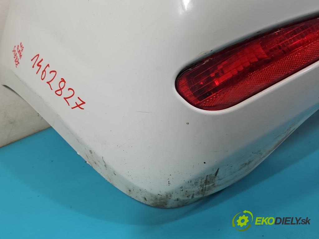 Fiat Punto Grande 1.4 77 hp manual 57 kW 1368 cm3 5- nárazník zadní (Klika dveří ostatní)