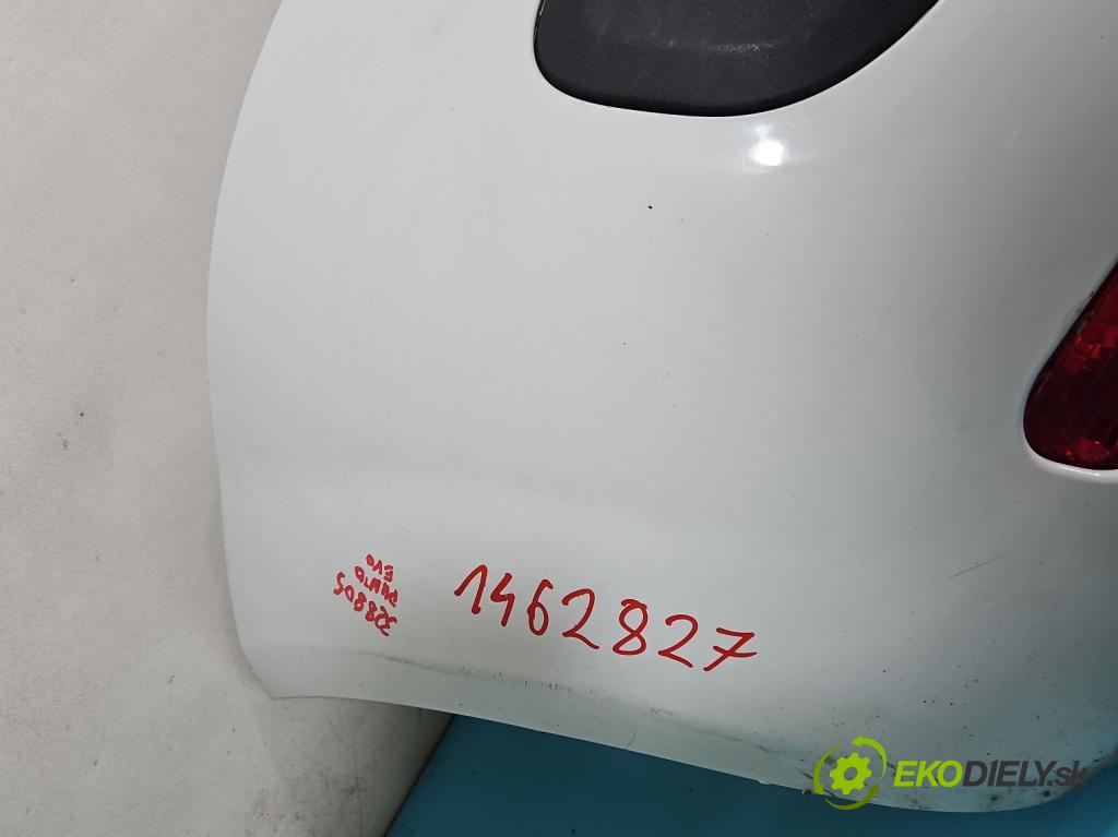 Fiat Punto Grande 1.4 77 hp manual 57 kW 1368 cm3 5- nárazník zadní (Klika dveří ostatní)