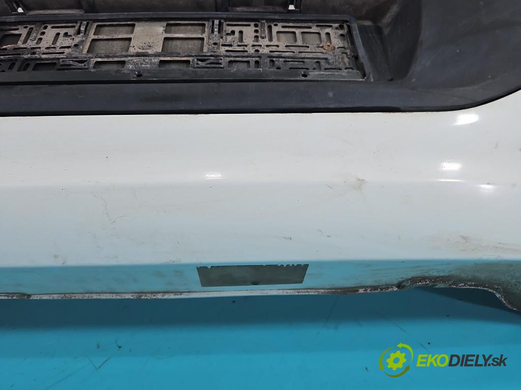 Fiat Punto Grande 1.4 77 hp manual 57 kW 1368 cm3 5- nárazník zadní (Klika dveří ostatní)