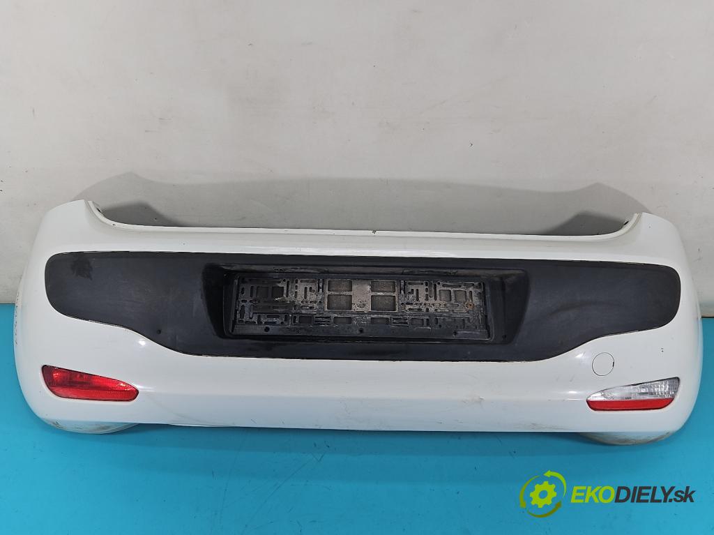 Fiat Punto Grande 1.4 77 hp manual 57 kW 1368 cm3 5- nárazník zadní  (Klika dveří ostatní)