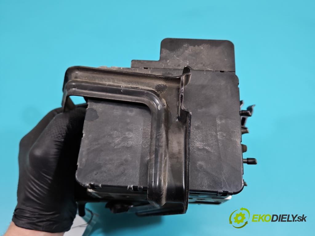 Lexus RX II 2003-2008 3.3 V6 211KM automatic 155 kW 3311 cm3 5- čerpadlo abs 44510-48060 (Pumpa ABS)