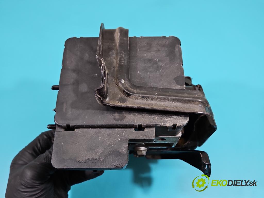 Lexus RX II 2003-2008 3.3 V6 211KM automatic 155 kW 3311 cm3 5- čerpadlo abs 44510-48060 (Pumpa ABS)