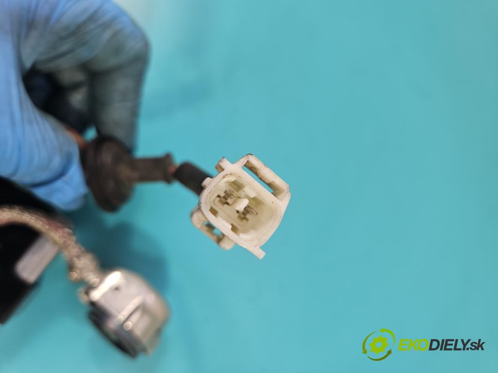 Lexus RX II 2003-2008 3.3 V6 211KM automatic 155 kW 3311 cm3 5- střídač: xenon 85967-51010 (Riadiaca jednotka xenónu)