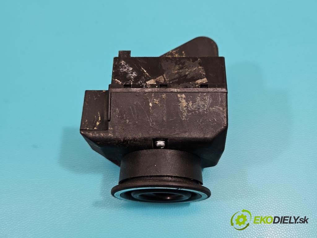 Mercedes C W202 1993-2001 2.2 cdi 125 HP manual 92 kW 2151 cm3 4- Spínačka 2105450208 (Spínacia skrinka)