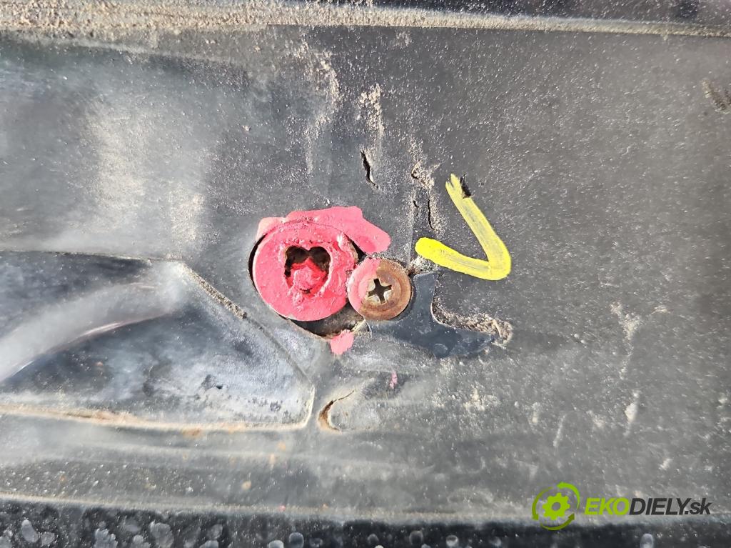 Audi A6 C6 2004-2011 2.0 tdi 140 hp manual 103 kW 1968 cm3 4- zadní kufrové dveře  (Zadní kapota (kufr))