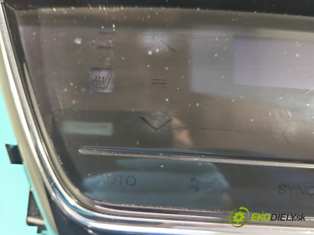 Honda HR-V II 2013-2021 1.5 16V 131 HP manual 96 kW 1498 cm3 5- panel kúrenia T8K-G8