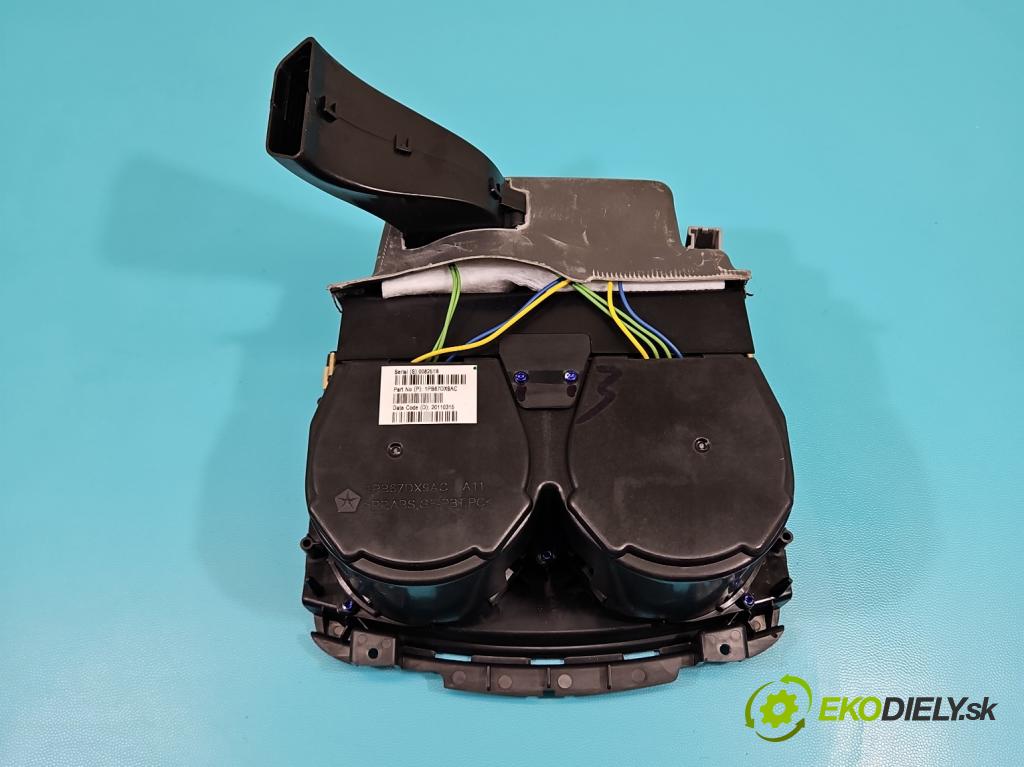 Lancia Thema II 2011-2014 3.0 CRD 239KM automatic 176 kW 2987 cm3 4- Rukojeť: na nápoje: 1PB67DX9AC (Držiak (úchyt) na nápoje)