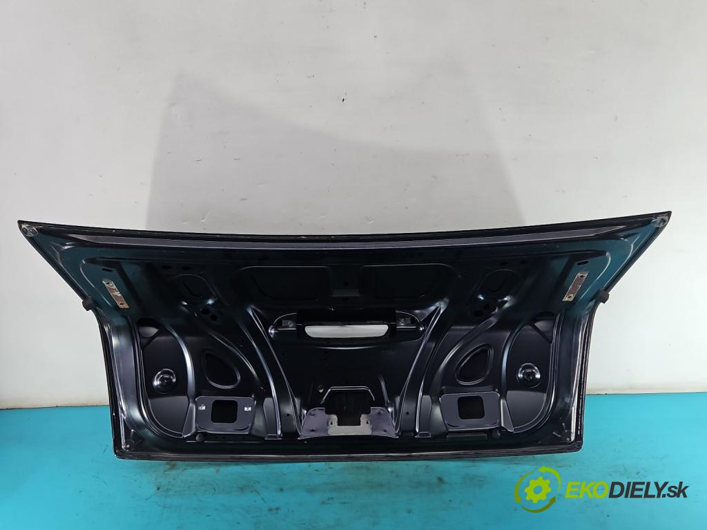 Lancia Thema II 2011-2014 3.0 CRD 239KM automatic 176 kW 2987 cm3 4- zadní kufrové dveře  (Zadní kapota (kufr))