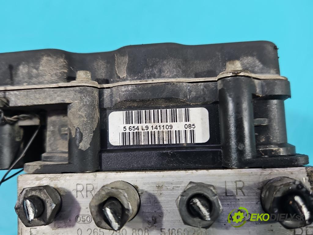 Fiat Punto EVO 09-12 1.4 77 HP manual 57 kW 1368 cm3 5- čerpadlo abs 0265230808 (Pumpa ABS)