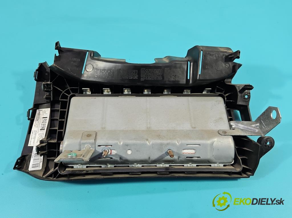 Fiat Punto Grande 1.4 77 HP manual 57 kW 1368 cm3 5- airbag vzduch: spolujezdce: 07355013100 (Airbag)