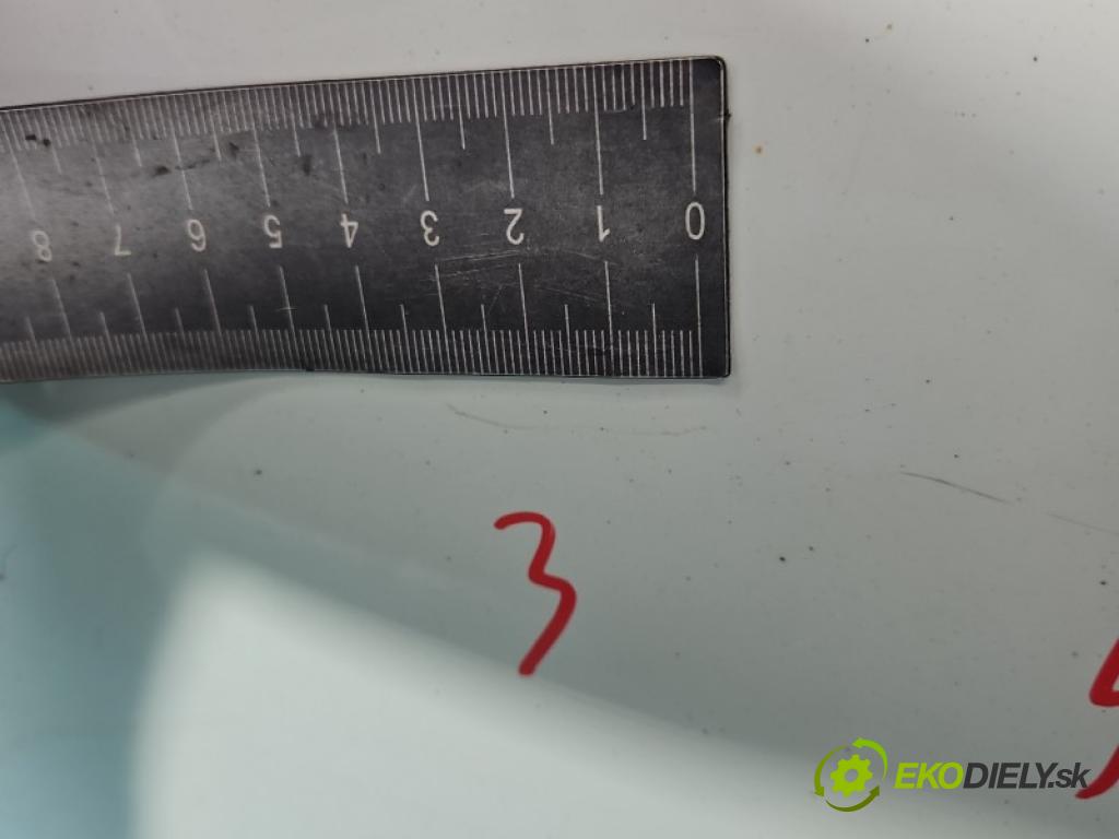 Fiat Punto Grande 1.4 77 HP manual 57 kW 1368 cm3 5- zadna kufor (Kapota zadná (kufor))