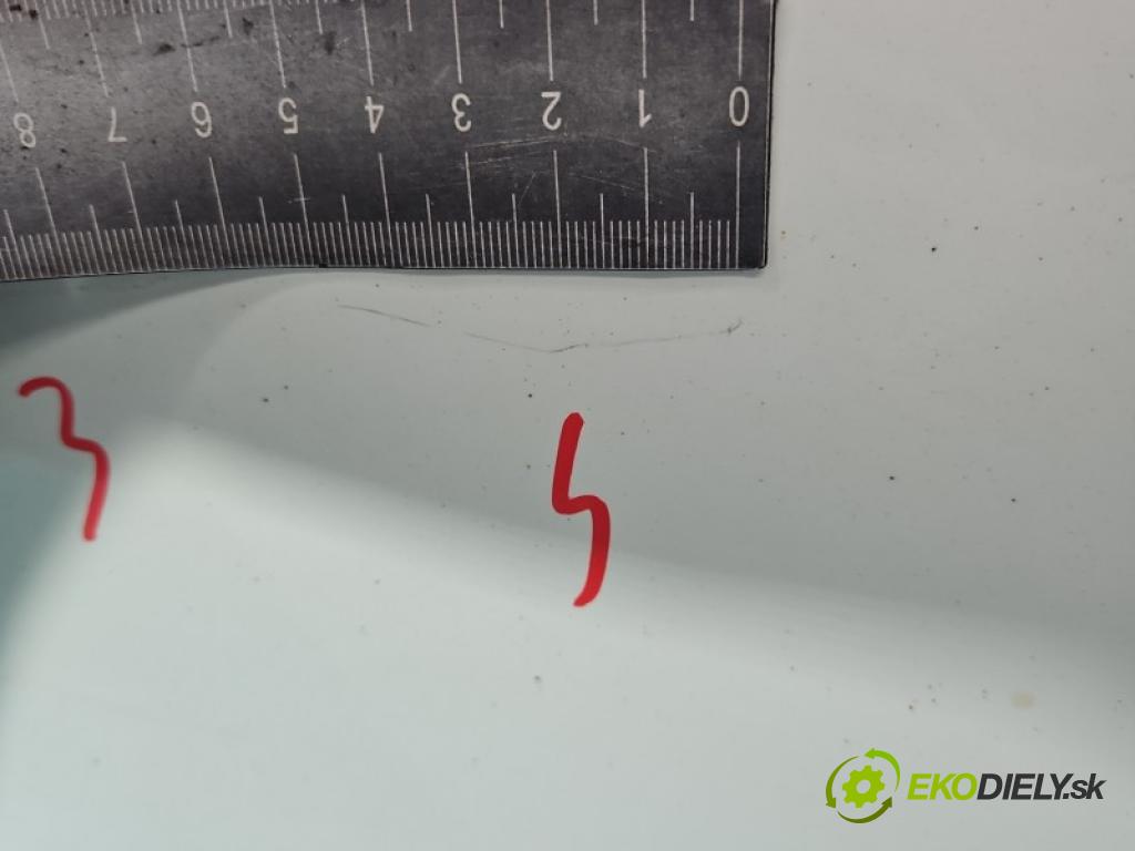 Fiat Punto Grande 1.4 77 HP manual 57 kW 1368 cm3 5- zadna kufor (Kapota zadná (kufor))