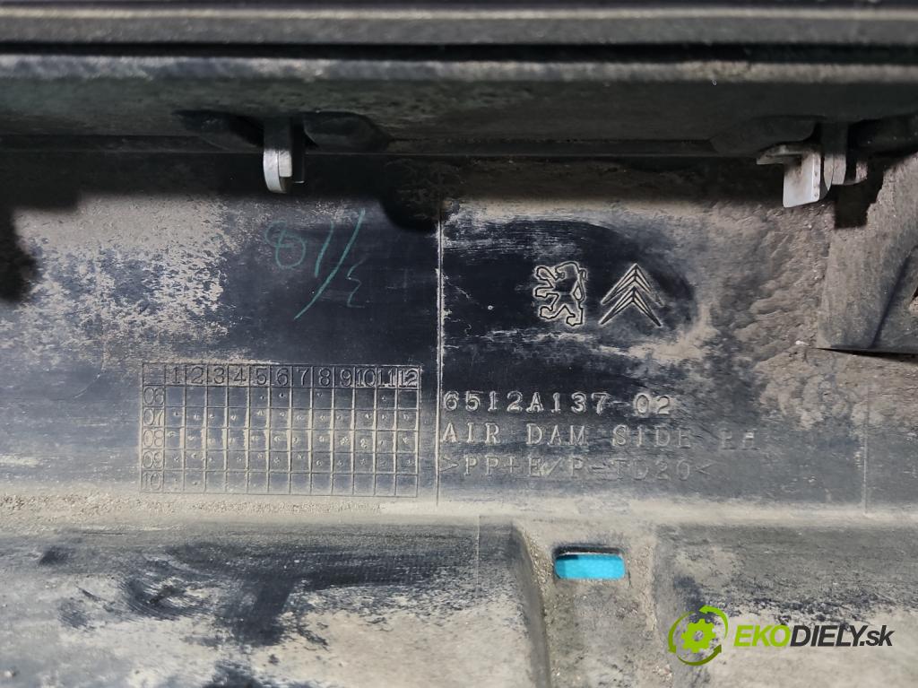 Peugeot 4007 2007-2012 2.2 hdi 156 HP automatic 115 kW 2179 cm3 5- lišta práh: pravé 6512A137 (Lišta prahová)