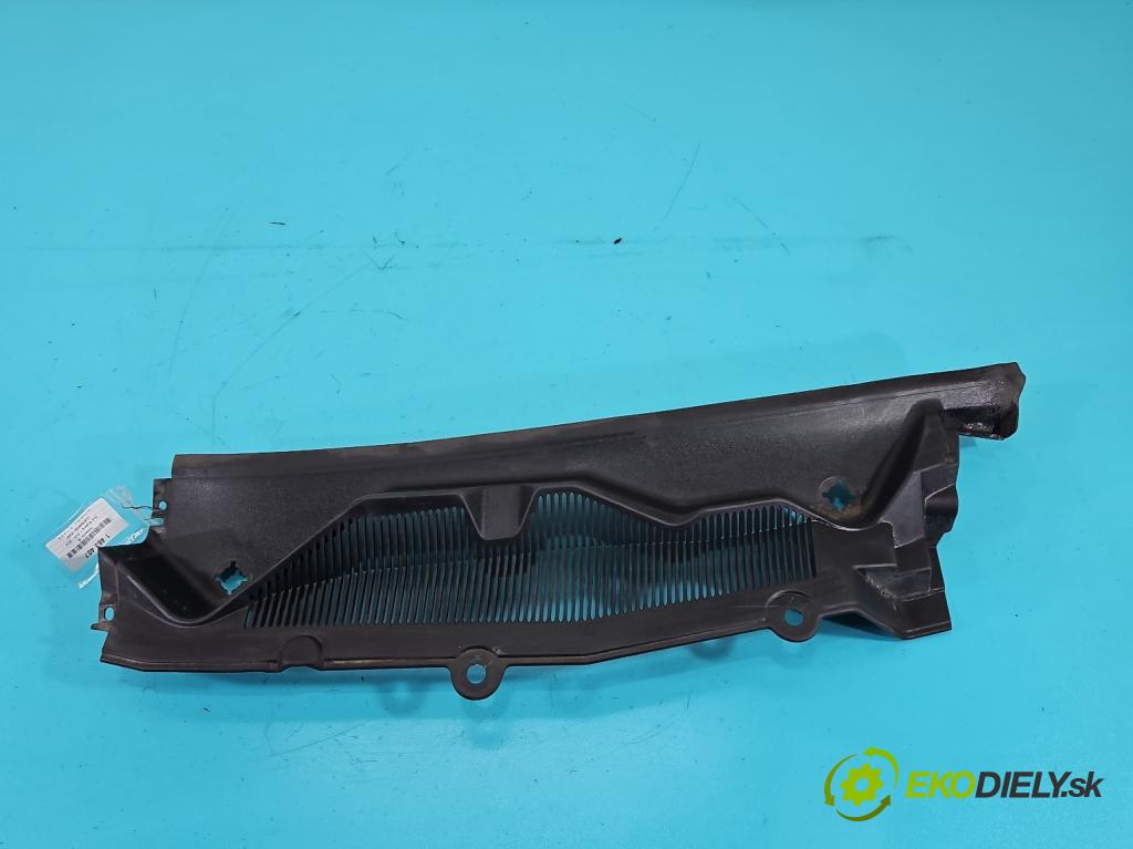 Ford Mustang V 2004-2014 3.7 V6 automatic 227 kW 3731 cm3 2- torpédo AR33-63018A15-AC (Torpédo (plast pod čelným sklom))