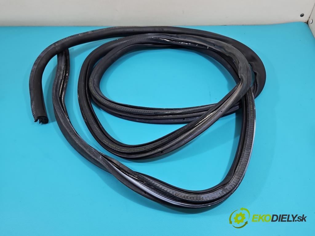 Peugeot Expert III 2016- 2.0 hdi 122 HP manual 90 kW 1997 cm3 5- Těsnění: dvere zadné pravé  (Karoséria ostatné)