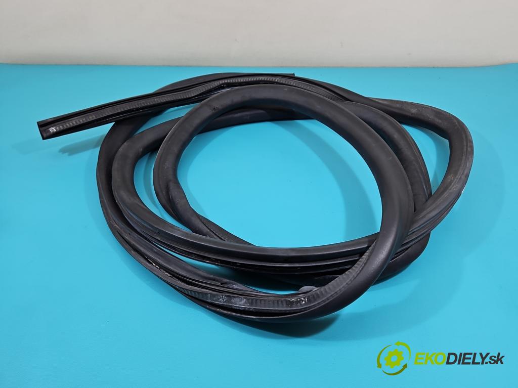 Peugeot Expert III 2016- 2.0 hdi 122 HP manual 90 kW 1997 cm3 5- Těsnění: dvere zadné pravé  (Karoséria ostatné)