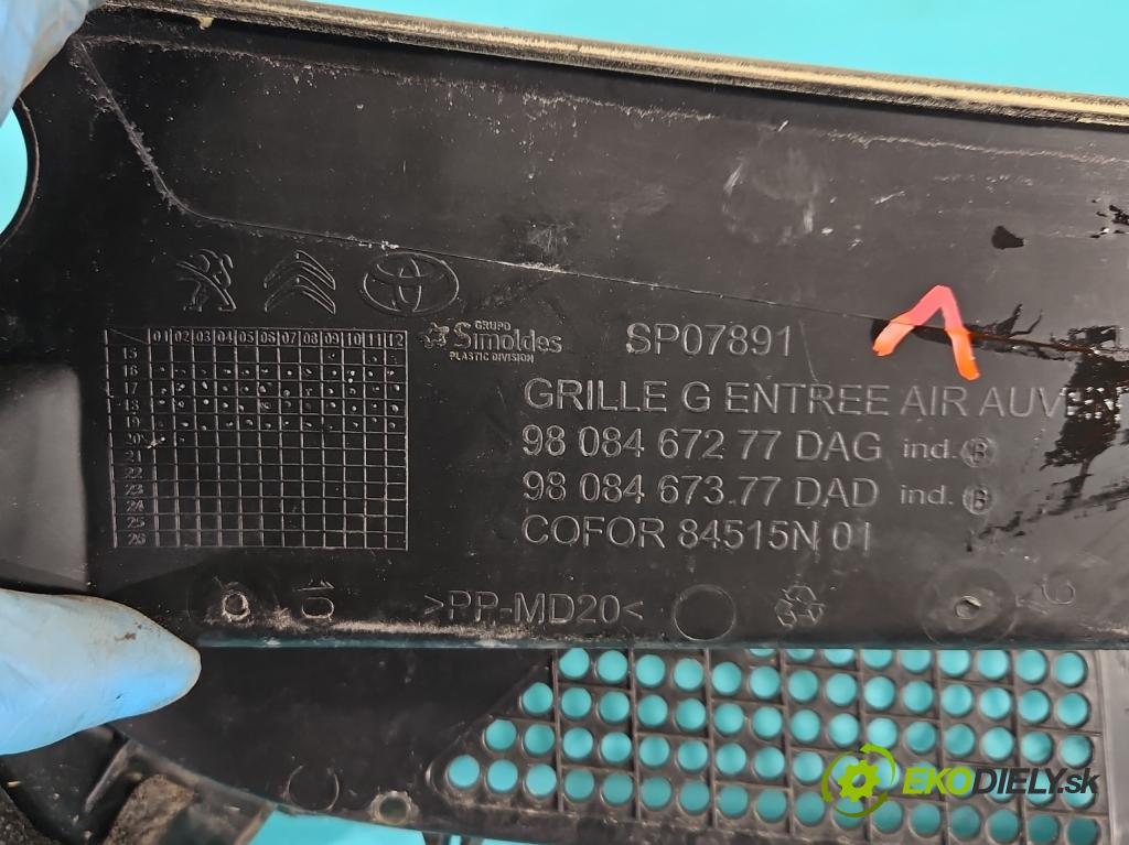 Peugeot Expert III 2016- 2.0 hdi 122 HP manual 90 kW 1997 cm3 5- torpédo 9808467277 (Torpédo (plast pod čelným sklom))