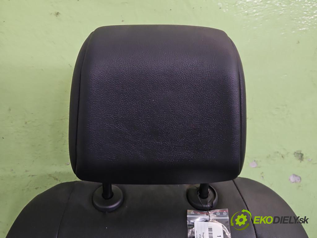 Peugeot Expert III 2016- 2.0 hdi 122 HP manual 90 kW 1997 cm3 5- Sedačka ľavý  (Sedadlo)