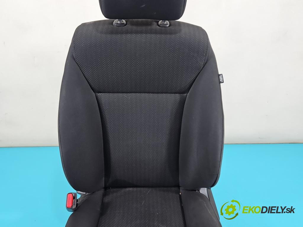 Honda HR-V II 2013-2021 1.5 16V 131 hp manual 96 kW 1498 cm3 5- Sedadlo levý  (Sedačky, sedadla)