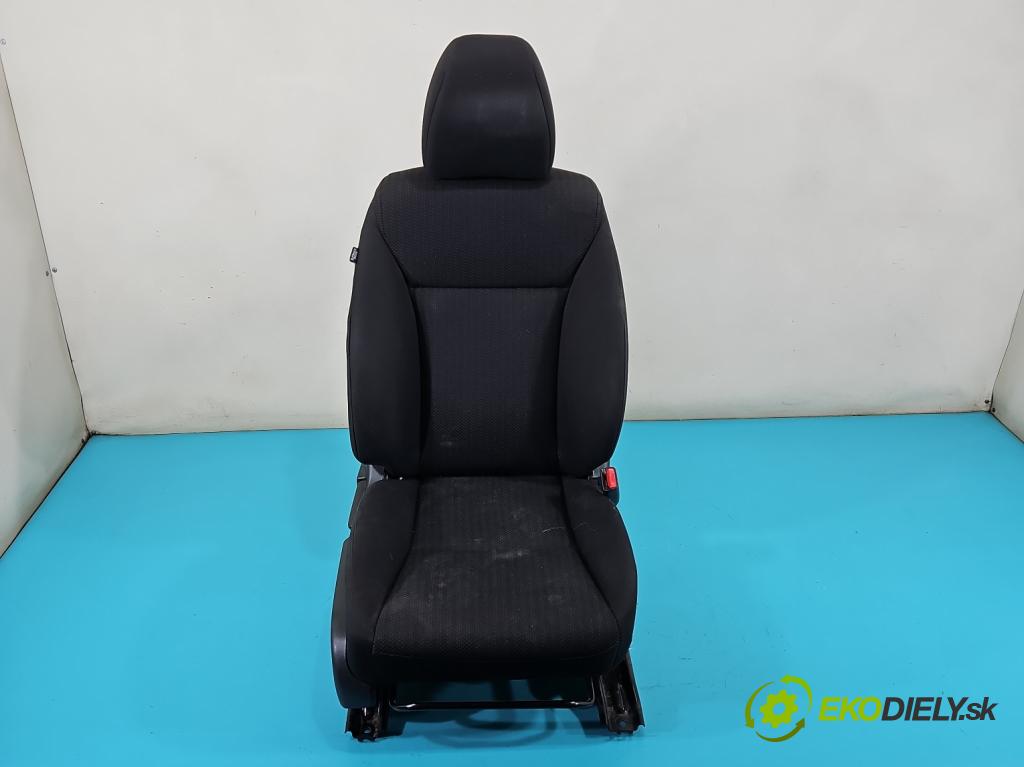 Honda HR-V II 2013-2021 1.5 16V 131 HP manual 96 kW 1498 cm3 5- Sedačka pravý  (Sedadlo)