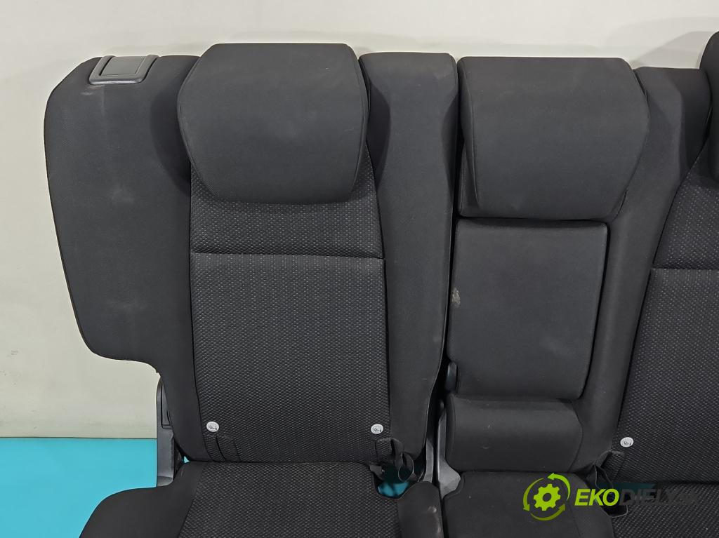 Honda HR-V II 2013-2021 1.5 16V 131 HP manual 96 kW 1498 cm3 5- Pohovka: zadné  (Sedadlo)
