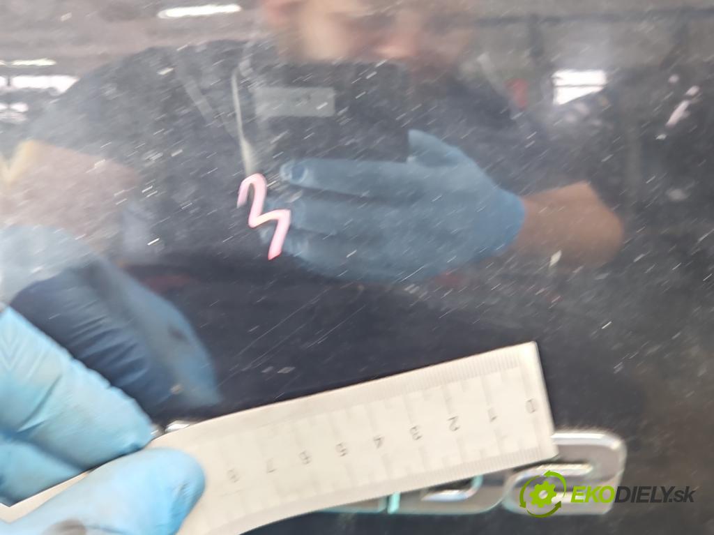 Mazda Cx-7 2.3 T 245KM automatic 180 kW 2260 cm3 5- zadní kufrové dveře  (Zadní kapota (kufr))