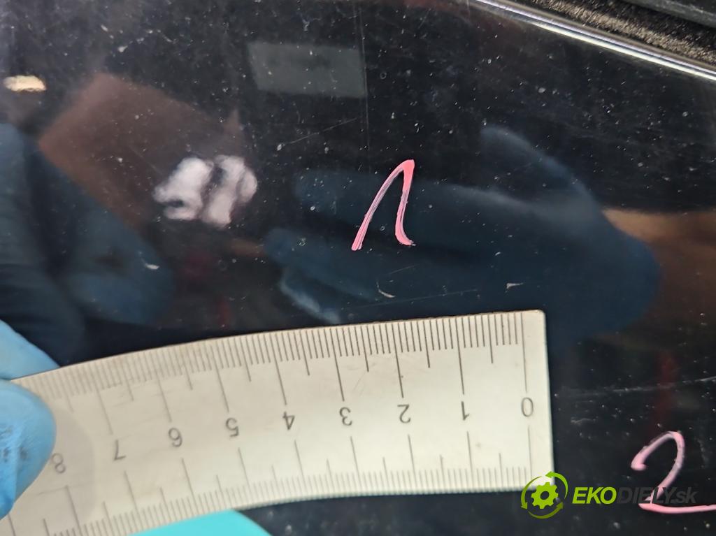 Mazda Cx-7 2.3 T 245KM automatic 180 kW 2260 cm3 5- zadní kufrové dveře  (Zadní kapota (kufr))