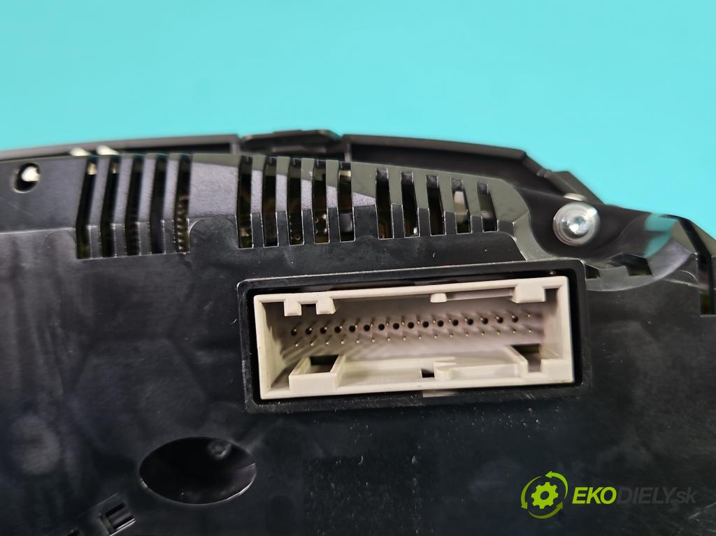 Audi A5 8T 2007-2016 2.0 TFSI 211KM manual 155 kW 1984 cm3 5- prístrojovka/ budíky 8T0920931C (Prístrojová doska)